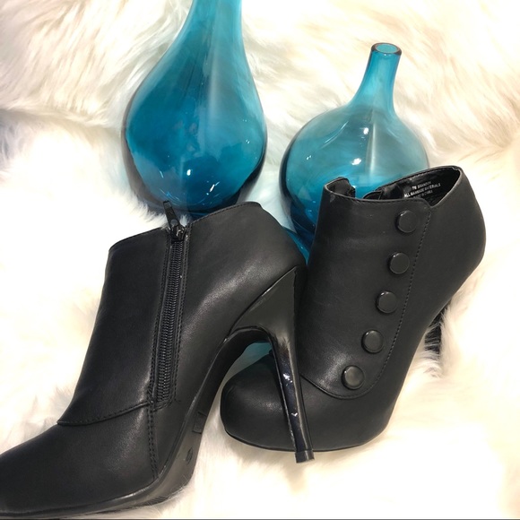 Madeline Stuart Booties - Picture 2 of 7